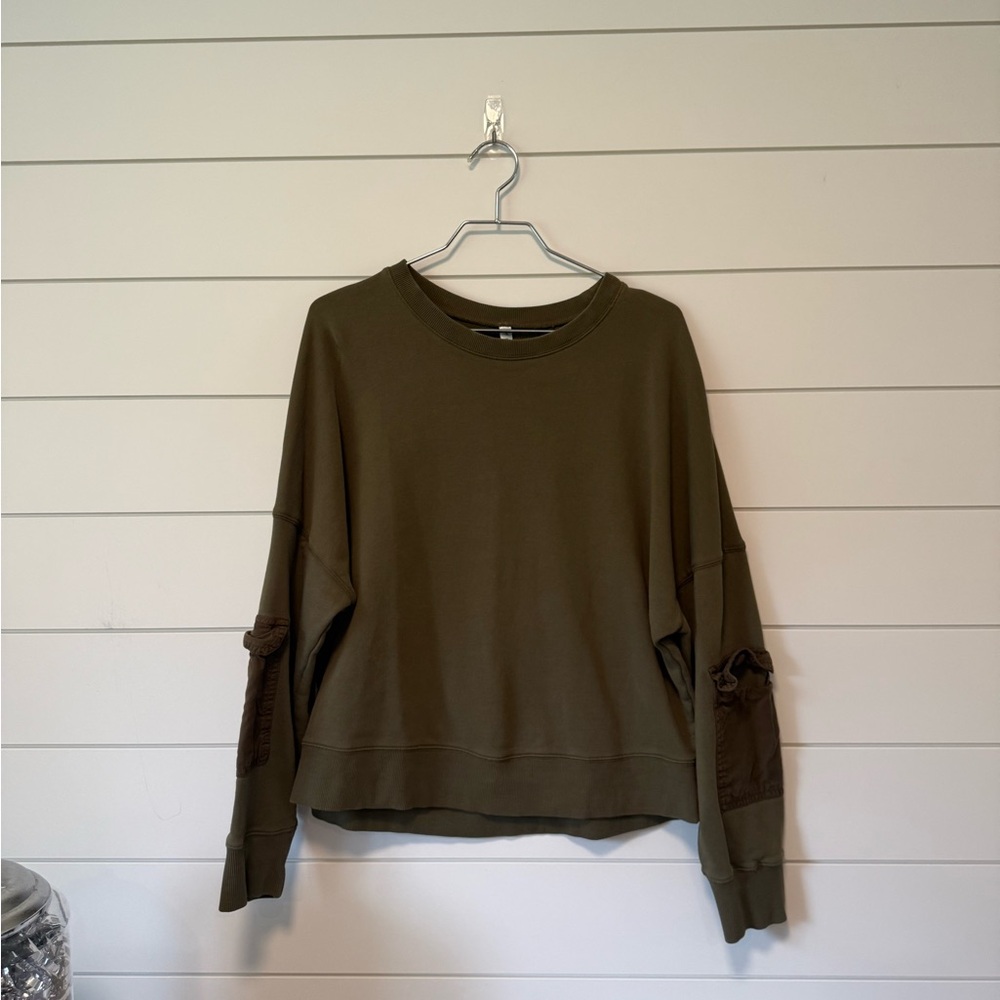 Fabletics Olive Crewneck Top with Pockets - Size L